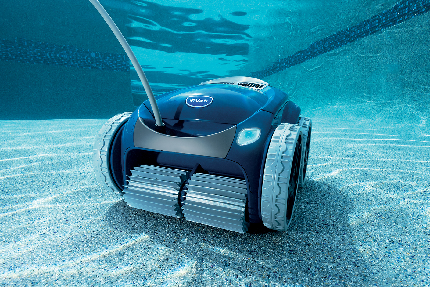 Robotic Pool Cleaner with Energy Efficient Power Source, robotic pool cleaners, pool robotic cleaners