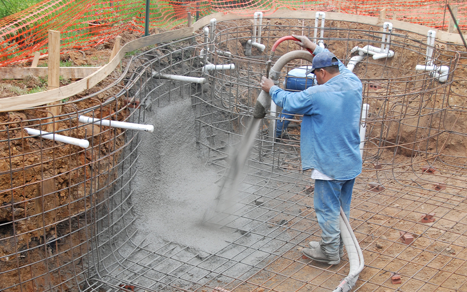 Pool professional cementing new pool
